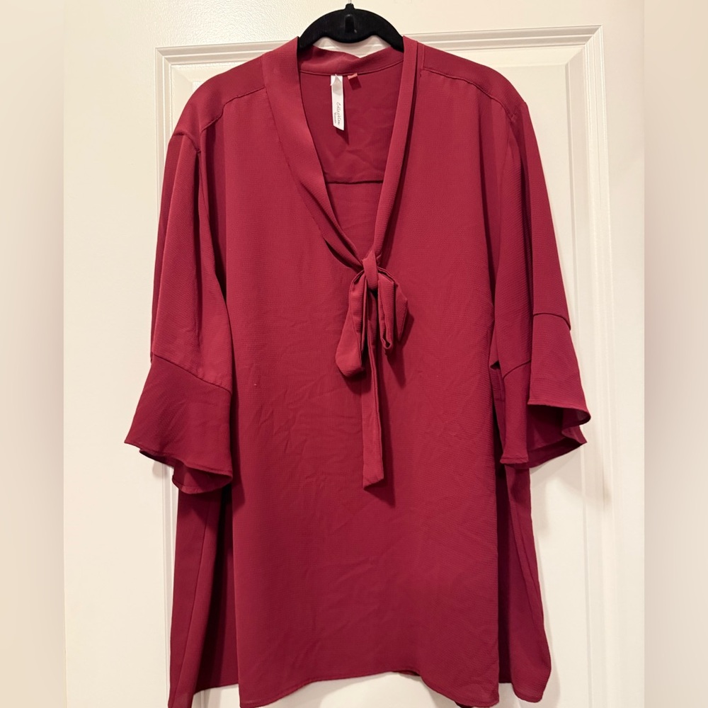 NY Collection maroon top ruffle sleeve
